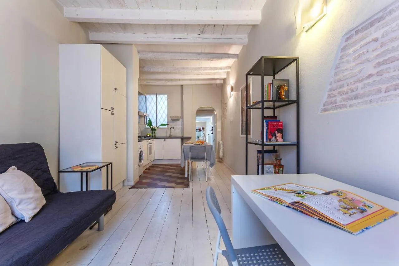 Universita e Centro Storico Mascarella Apartment Bologna Italia